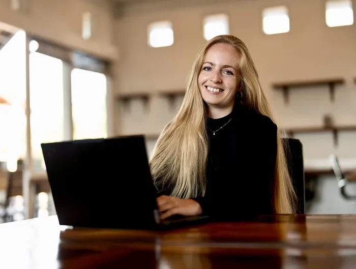 Porträt von Jennifer Roth